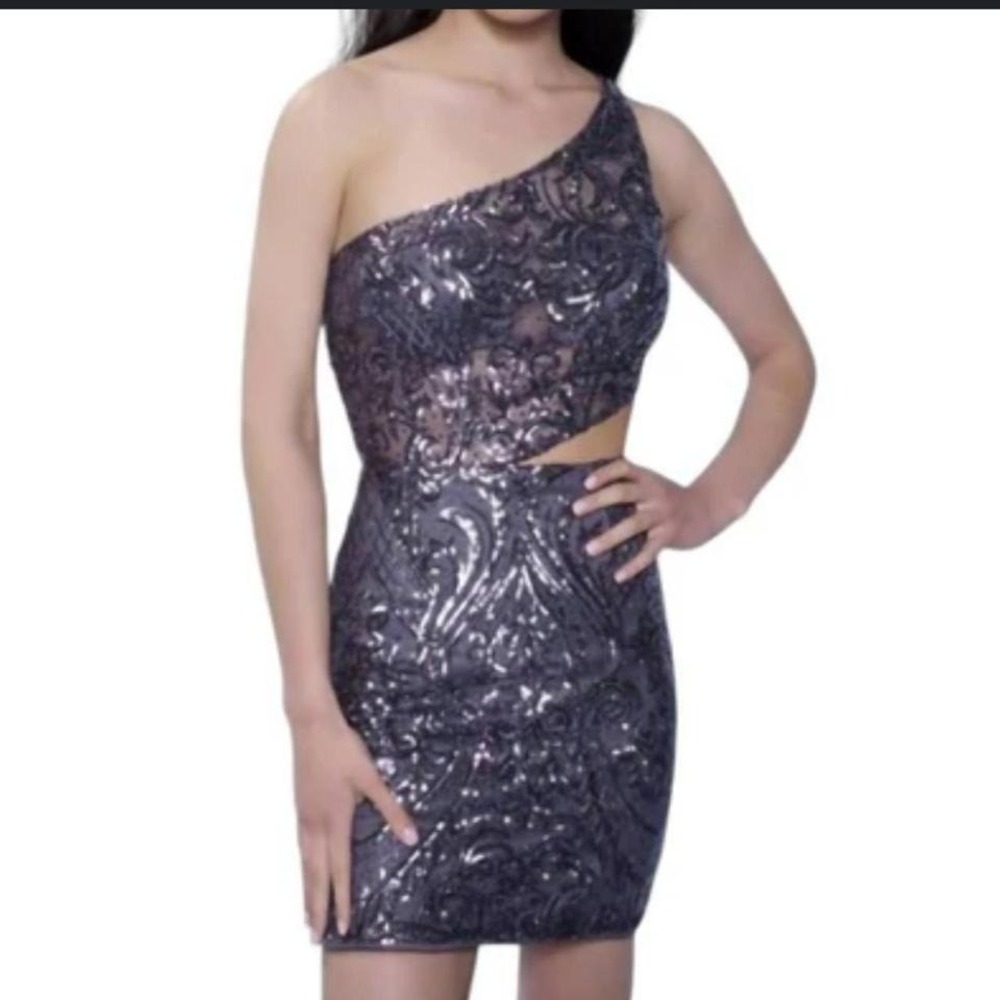 Camille La Vie Lavender Sequin Homecoming Dress Size 4 Formal Party